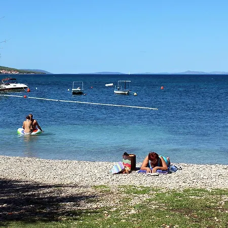 Holiday 15280 Supetar